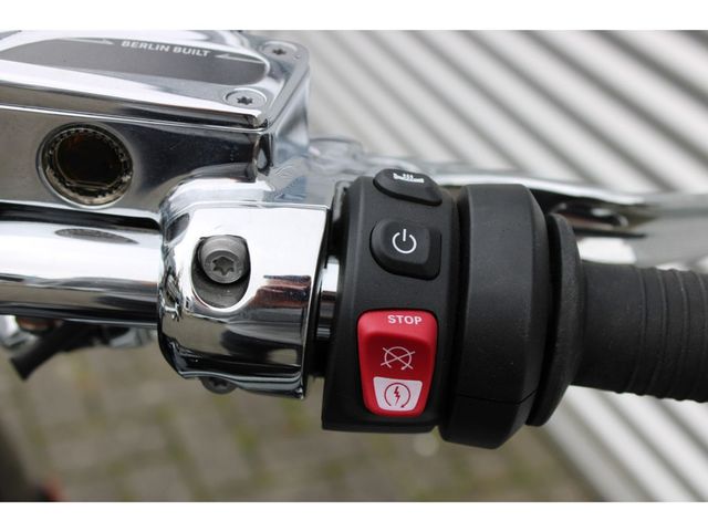 bmw - r-18-100-years