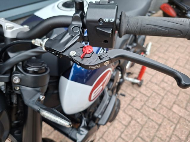 triumph - trident-660-triple-tribute-edition