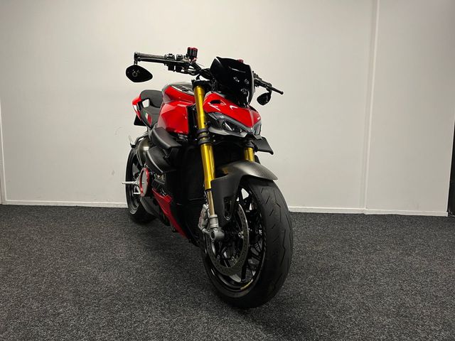 ducati - streetfighter--s-1098
