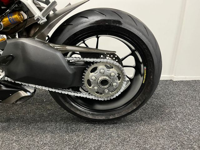 ducati - streetfighter--s-1098