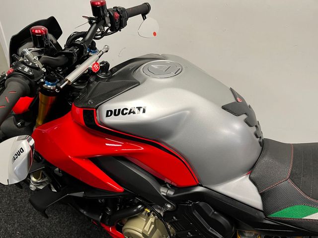 ducati - streetfighter--s-1098