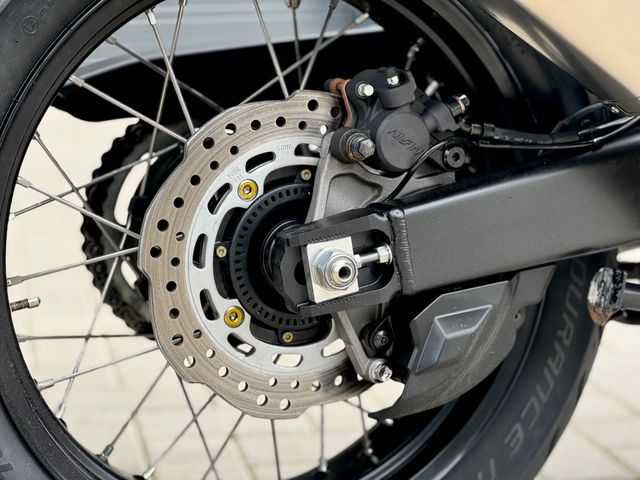 honda - crf-1100-l-africa-twin-dct