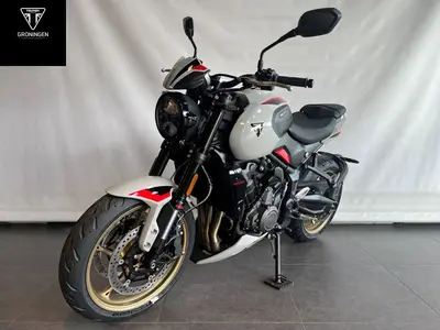 TRIUMPH TRIDENT 800 – foto 3