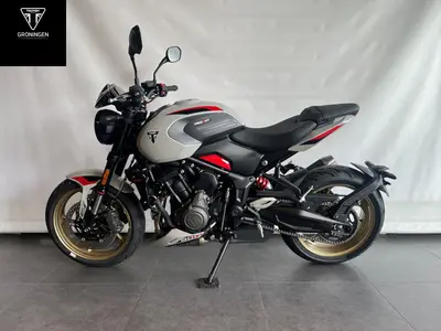 TRIUMPH TRIDENT 800 – foto 4