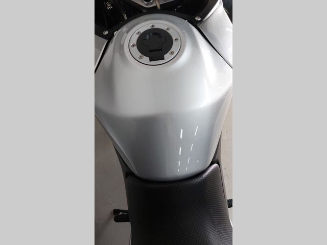 suzuki - v-strom-1000