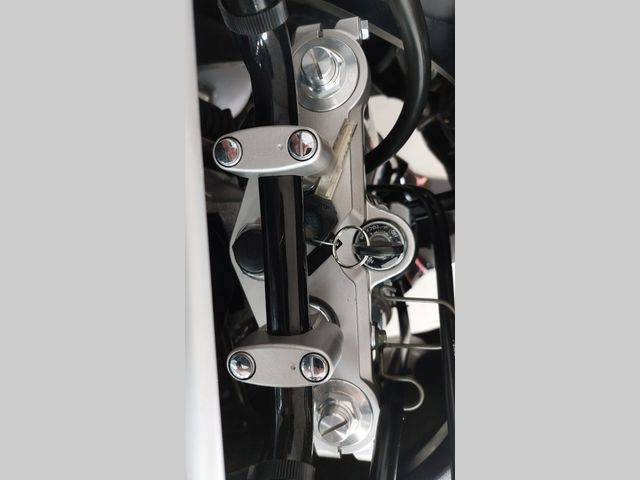 suzuki - v-strom-1000