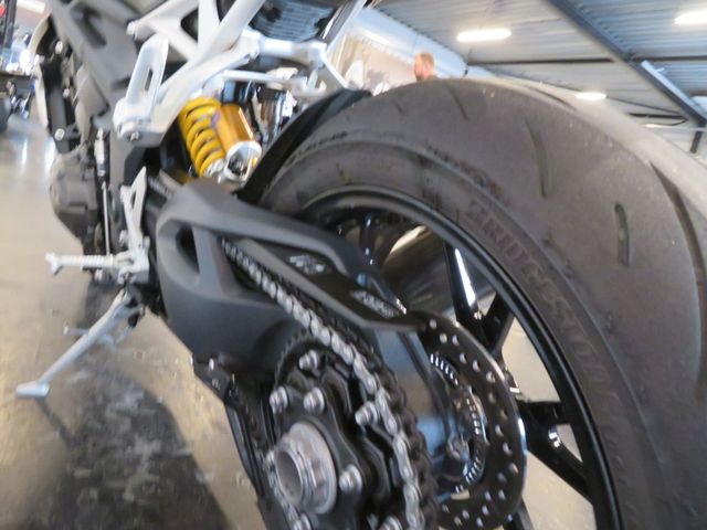 triumph - speed-triple-1200-rs