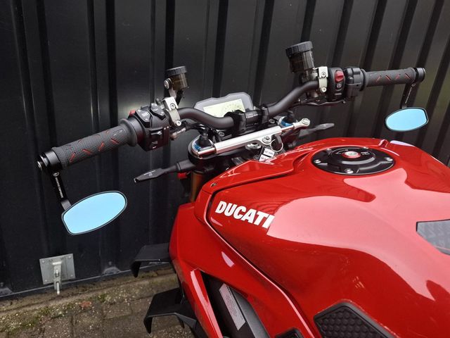 ducati - streetfighter-v4s