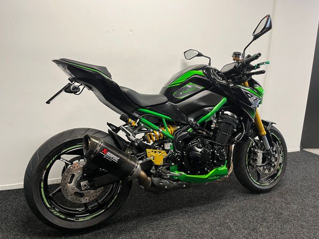 kawasaki - z900-se