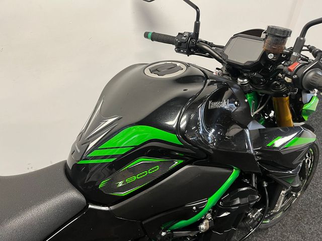 kawasaki - z900-se