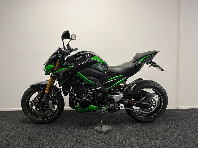 kawasaki - z900-se