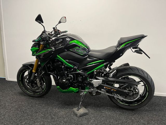 kawasaki - z900-se