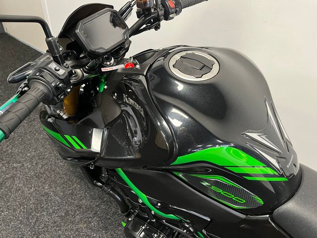 kawasaki - z900-se