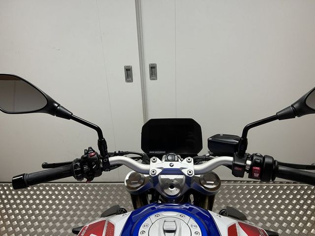 bmw - f-900-r