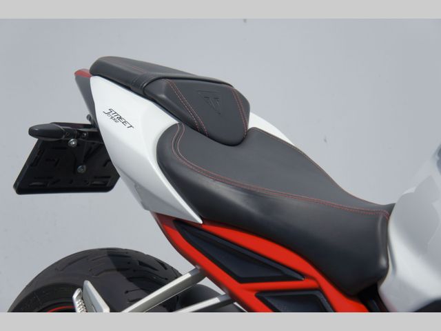 triumph - street-triple-765-r