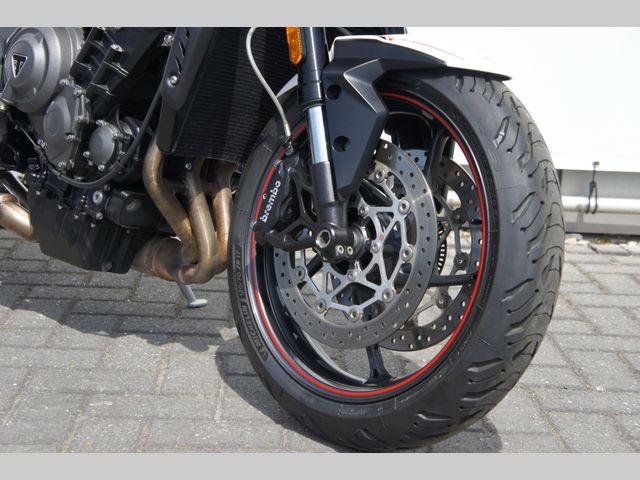 triumph - street-triple-765-r