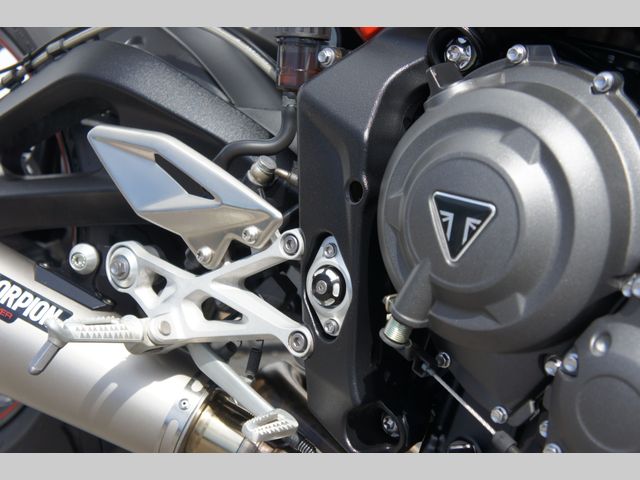 triumph - street-triple-765-r
