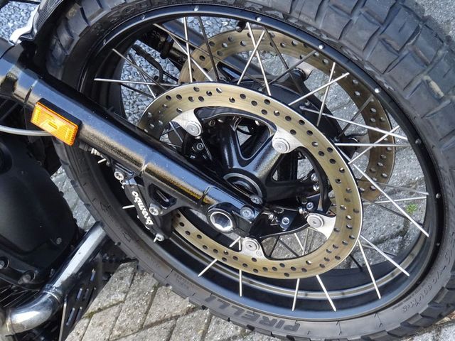 bmw - r-nine-t-scrambler