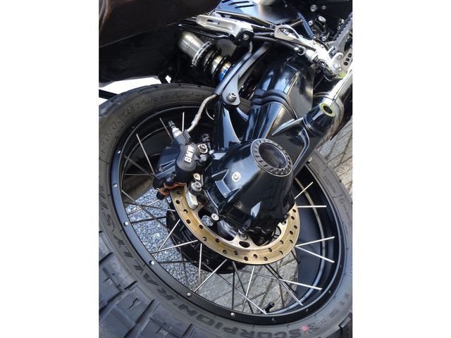 bmw - r-nine-t-scrambler