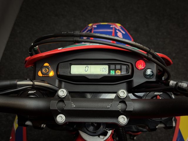 gas-gas - sm-700