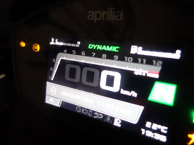 aprilia - tuono-660