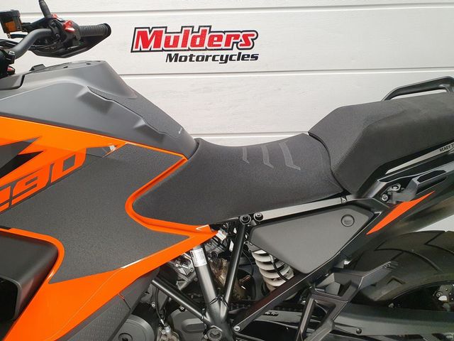 ktm - 1290-super-adventure-s