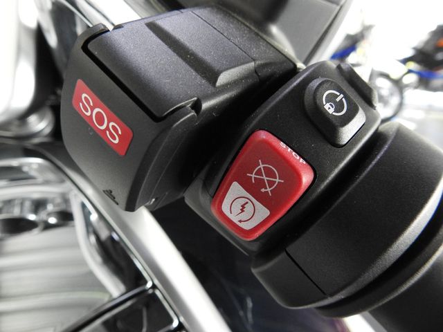 bmw - r-18-transcontinental