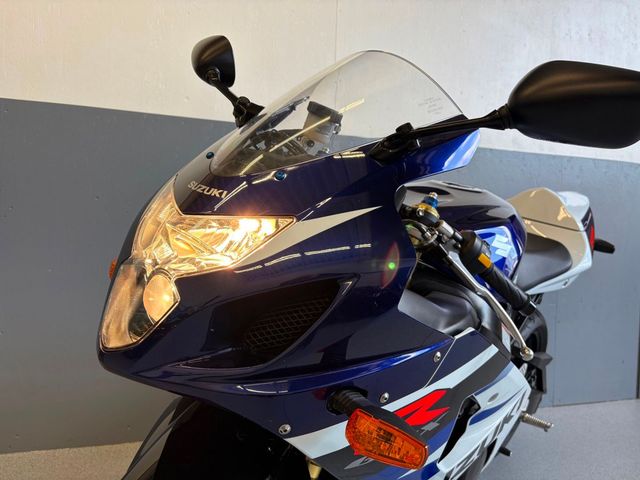 suzuki - gsx-r-750