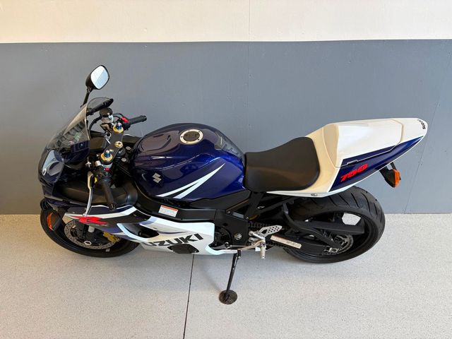 suzuki - gsx-r-750