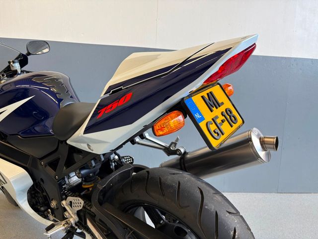 suzuki - gsx-r-750