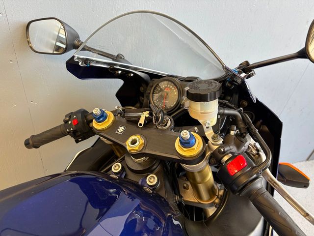 suzuki - gsx-r-750