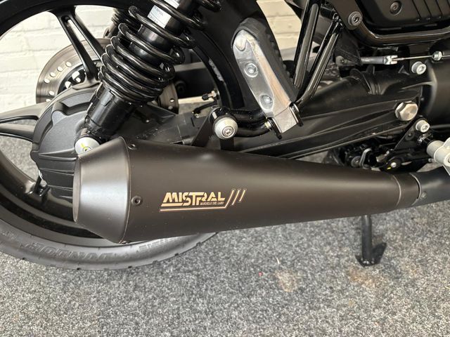 moto-guzzi - v-7-stone-850