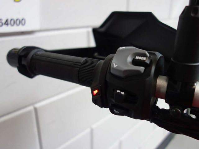suzuki - v-strom-800