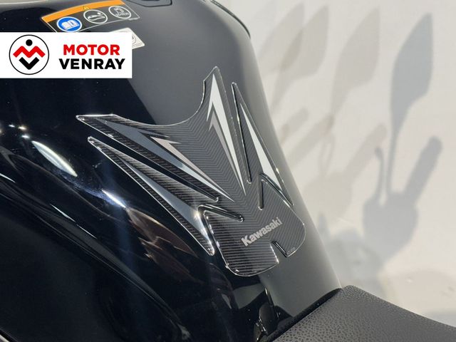 kawasaki - z900
