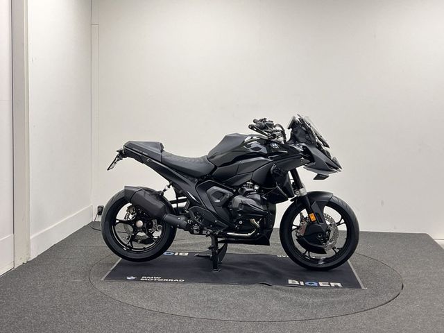 bmw - r-1300-gs-triple-black