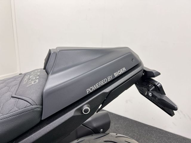 bmw - r-1300-gs-triple-black