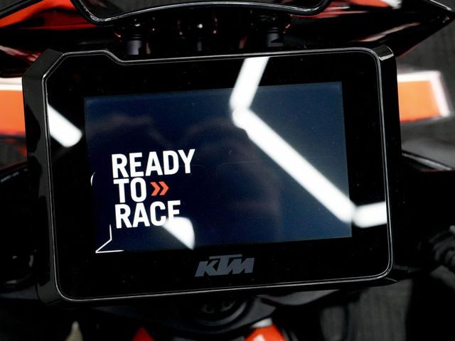 ktm - 1290-super-duke-r-evo