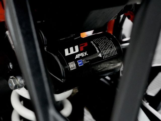 ktm - 1290-super-duke-r-evo