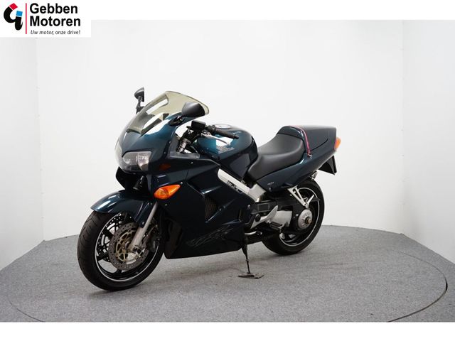 honda - vfr-800