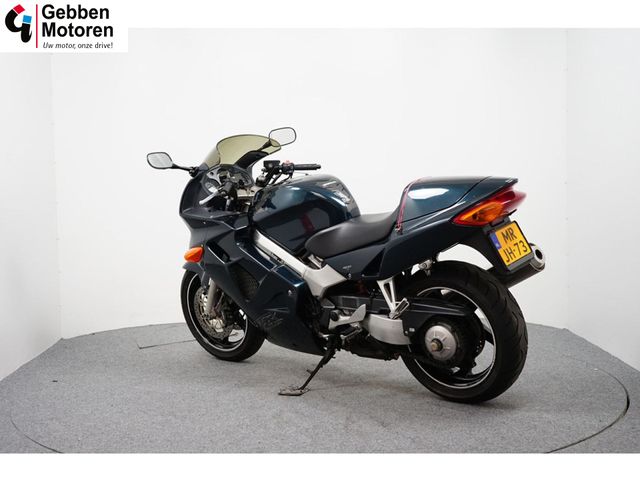 honda - vfr-800
