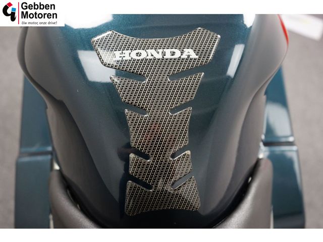 honda - vfr-800