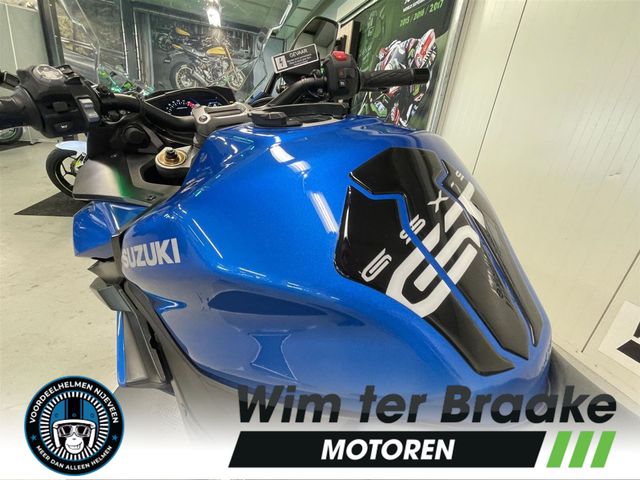 suzuki - gsx-s-1000-gt