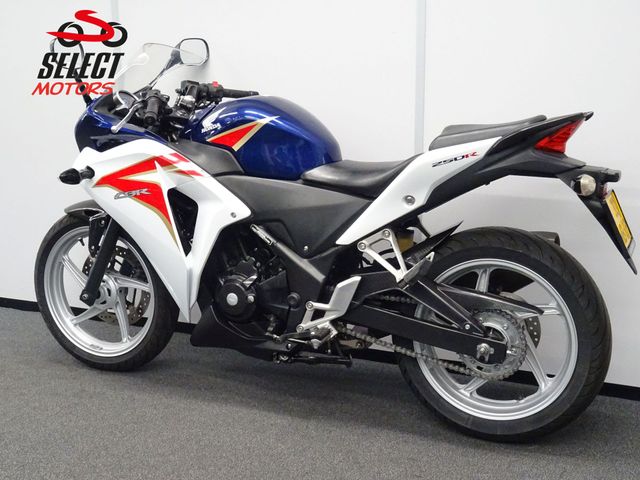 honda - cbr-250-r