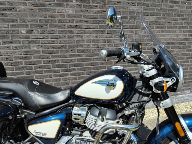 royal-enfield - super-meteor-650