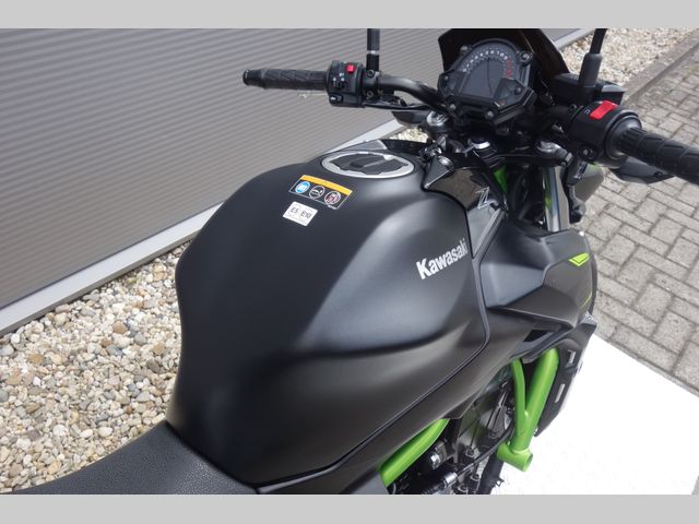 kawasaki - z650-abs