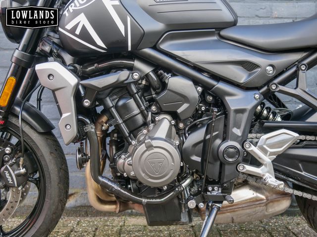 triumph - trident-660