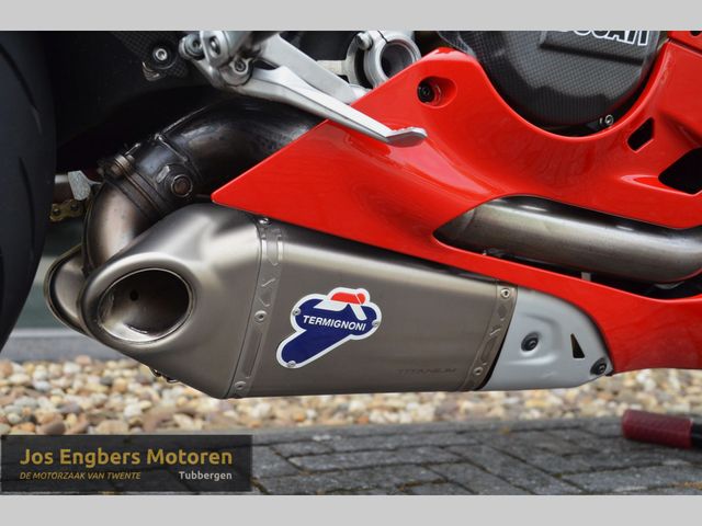 ducati - 1199-panigale-s