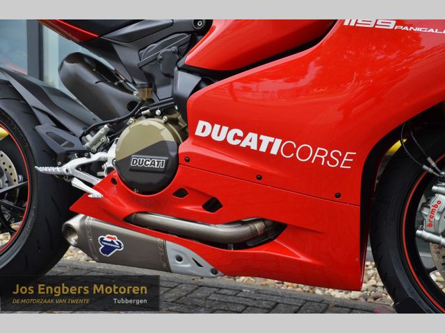 ducati - 1199-panigale-s
