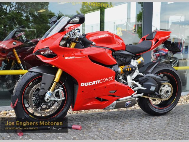 ducati - 1199-panigale-s