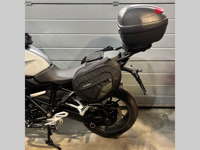 bmw - r-1200-rs